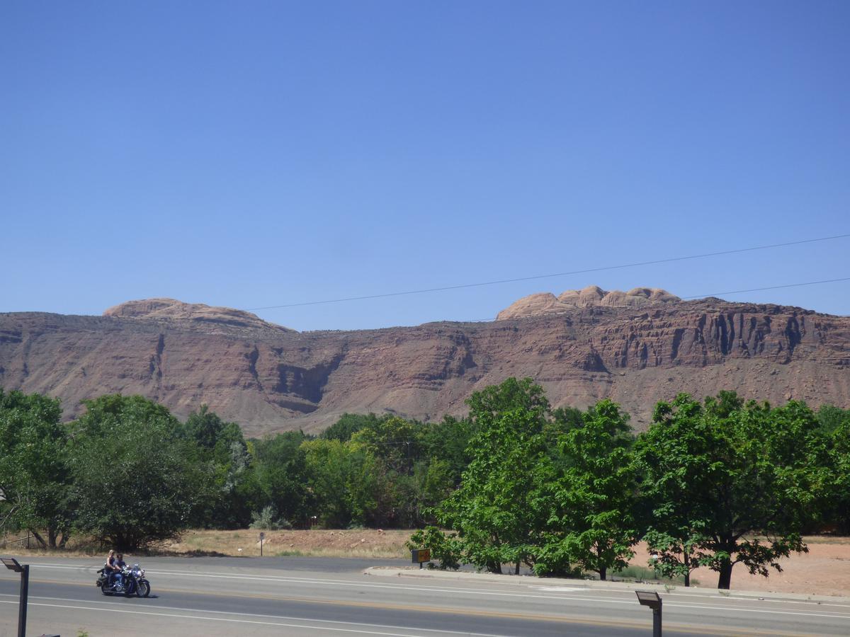Moab Gateway Inn At Arches Nat'L Park エクステリア 写真